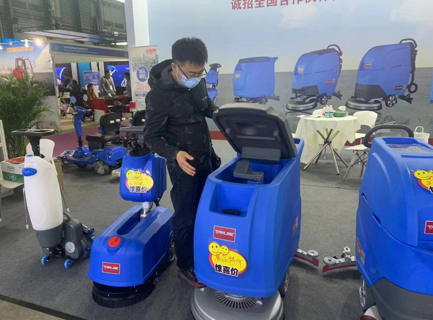长春坦洁洗地机公司致力于电动洗地机的生产、销售和服务百家
